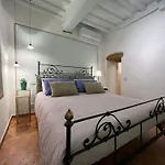 Casa Del Borgo アパート コルトーナ