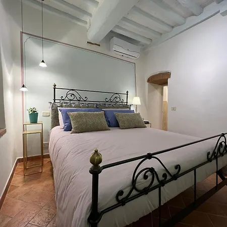Casa Del Borgo Apartment Cortona