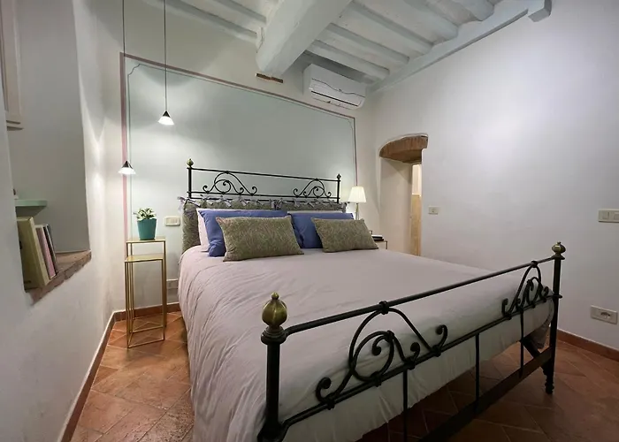 Casa Del Borgo Apartment Cortona